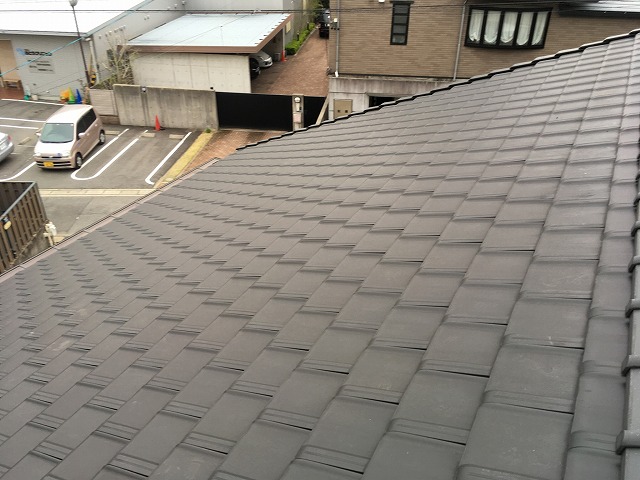 平板瓦の住宅屋根点検